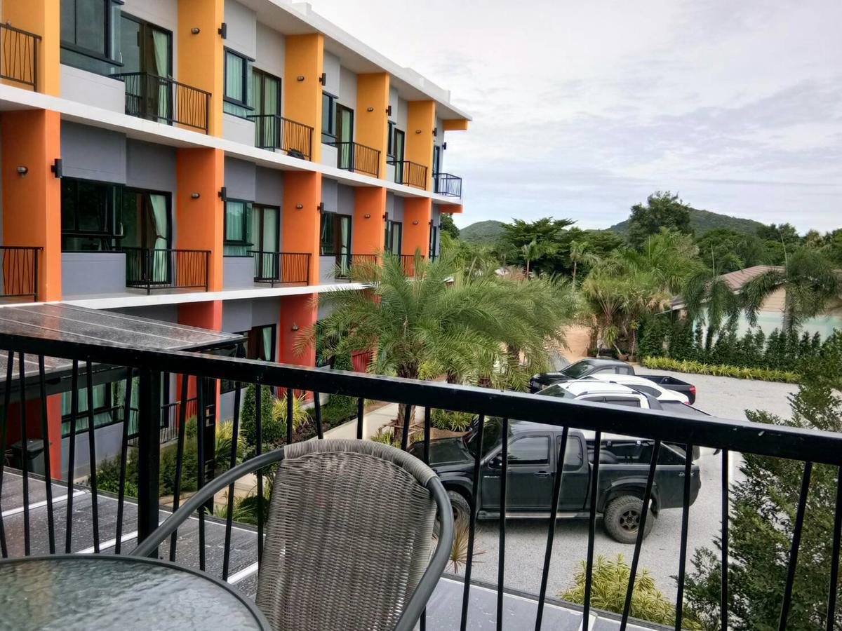 Sor Kor Sor Resort Sattahip Exterior foto